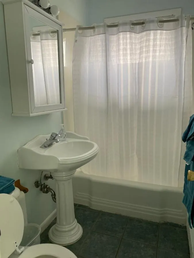 Crystal Sands Phila Ave Ocean City Apartment