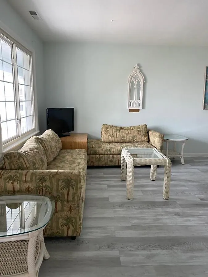 Crystal Sands Phila Ave Ocean City Apartment